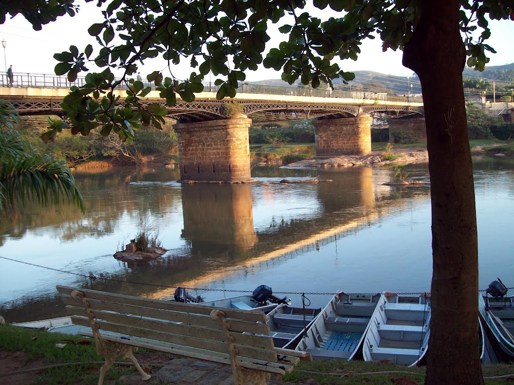 A margem do rio Paraiba do Sul