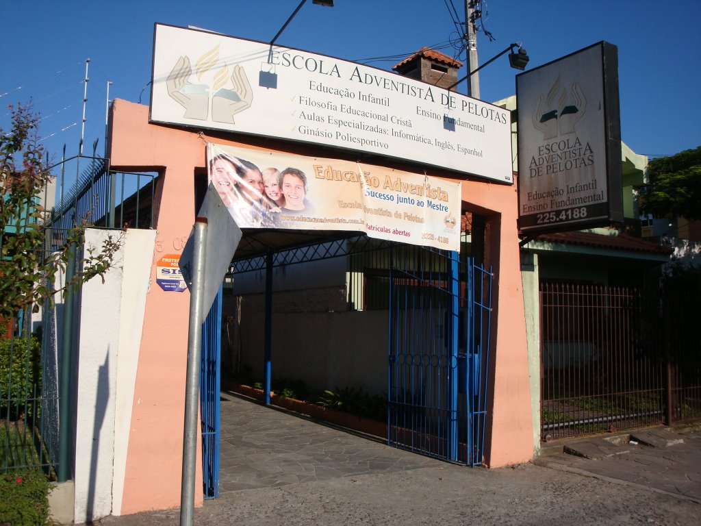 Escola Adventista - Educação Inf. e Fundamental - Alm. Barroso, 3008 - Pelotas - RS -  mar/2009