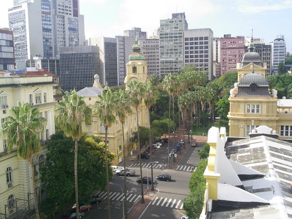 PRAÇA DA ALFÂNDEGA ao fundo