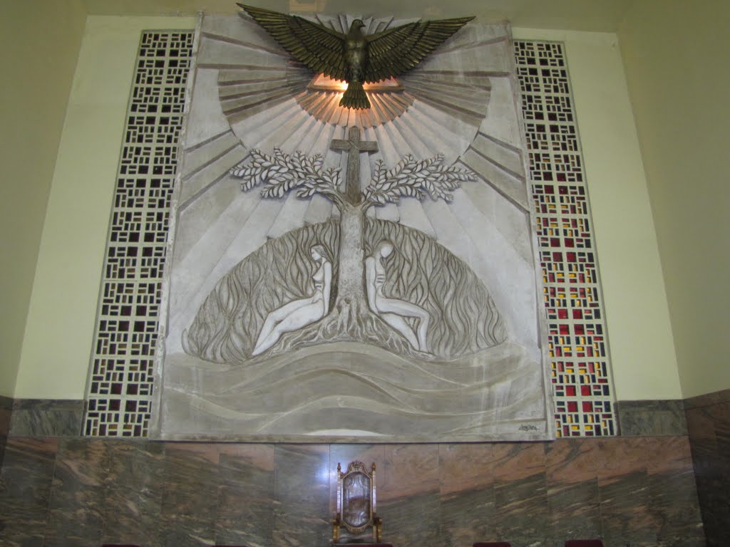 Detalhe atras do altar da Catedral de Bauru