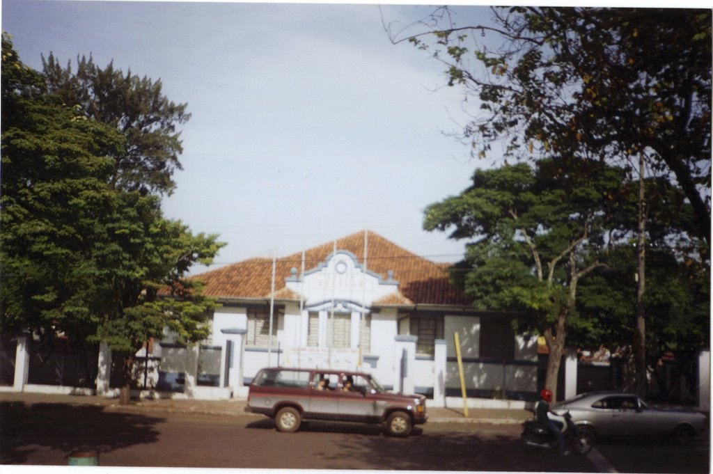Escola  Rafael  Moura