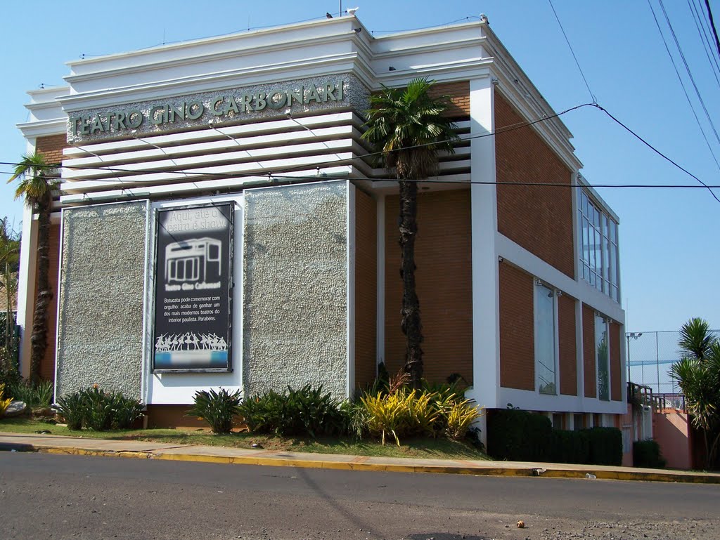 Teatro Gino Carbonari