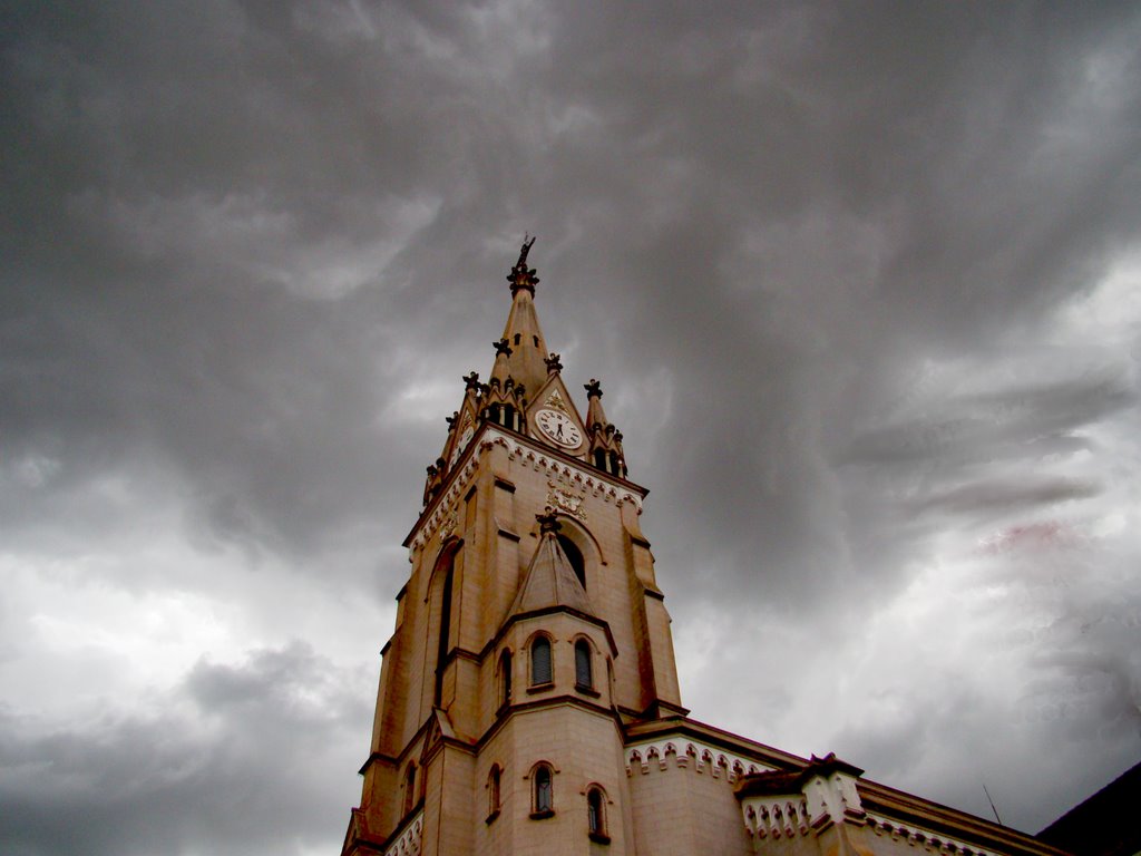 Tempo: Igreja Matriz de Jaú
