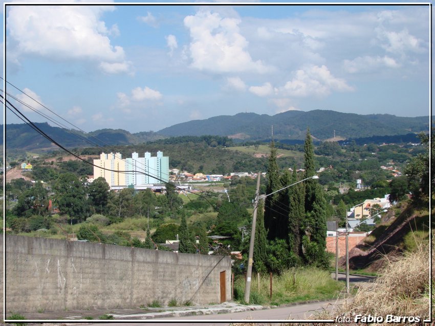 Vista  parcial, ao fundo Serra  do Japi   - Foto: Fábio Barros (www.cidade3d.uniblog.com.br)