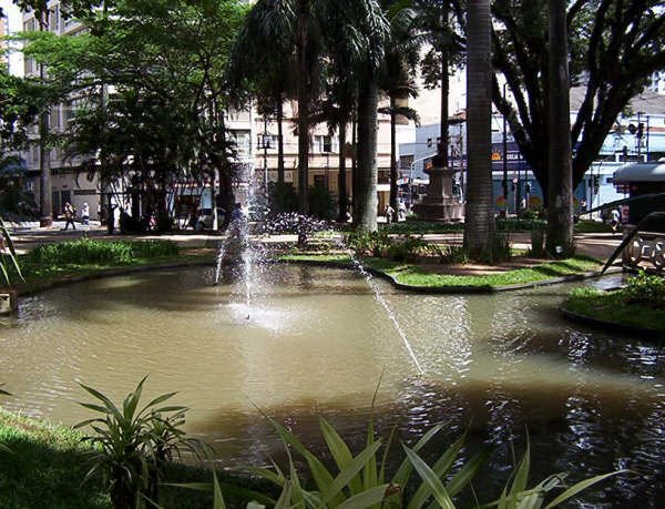 Praça Carlos Gomes