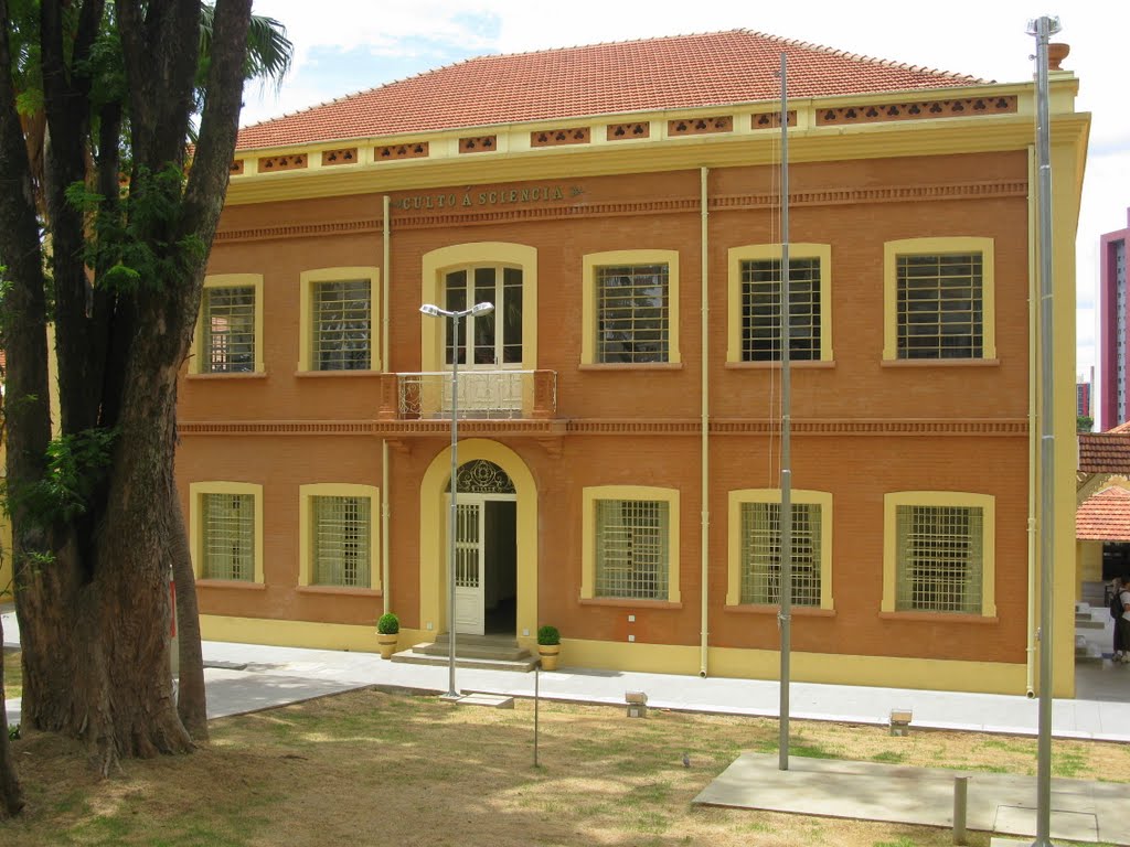 Colégio Culto à Ciência