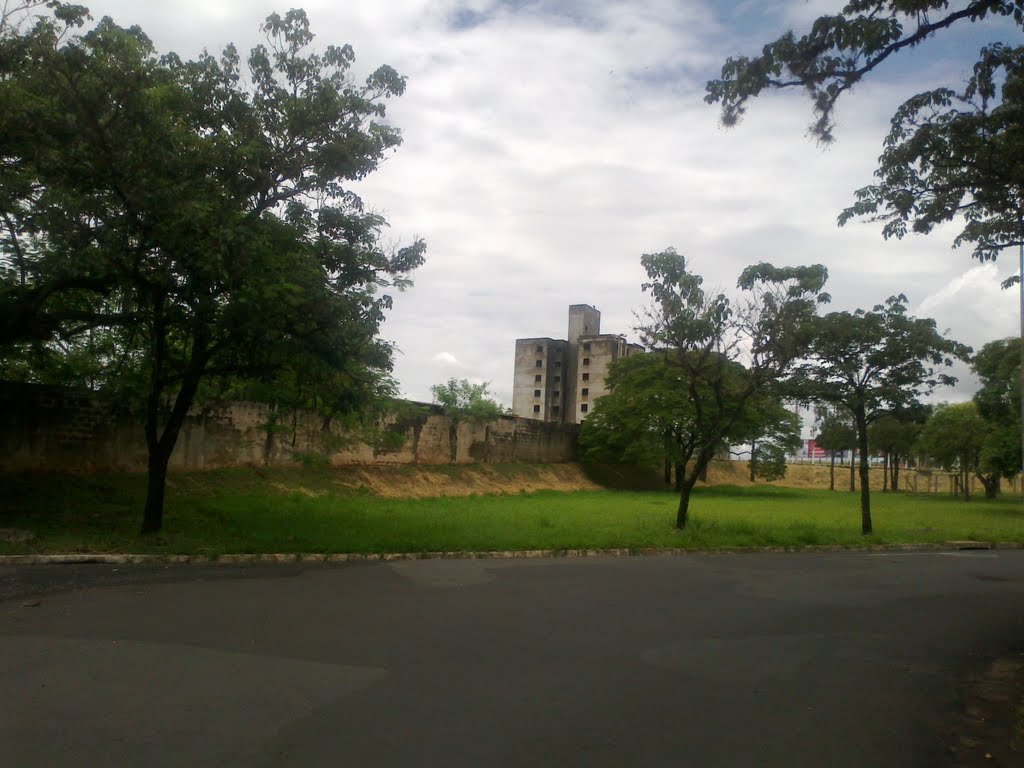 Ruas do Hospital Emilio Carlos - Catanduva-SP - em 08/12/2011