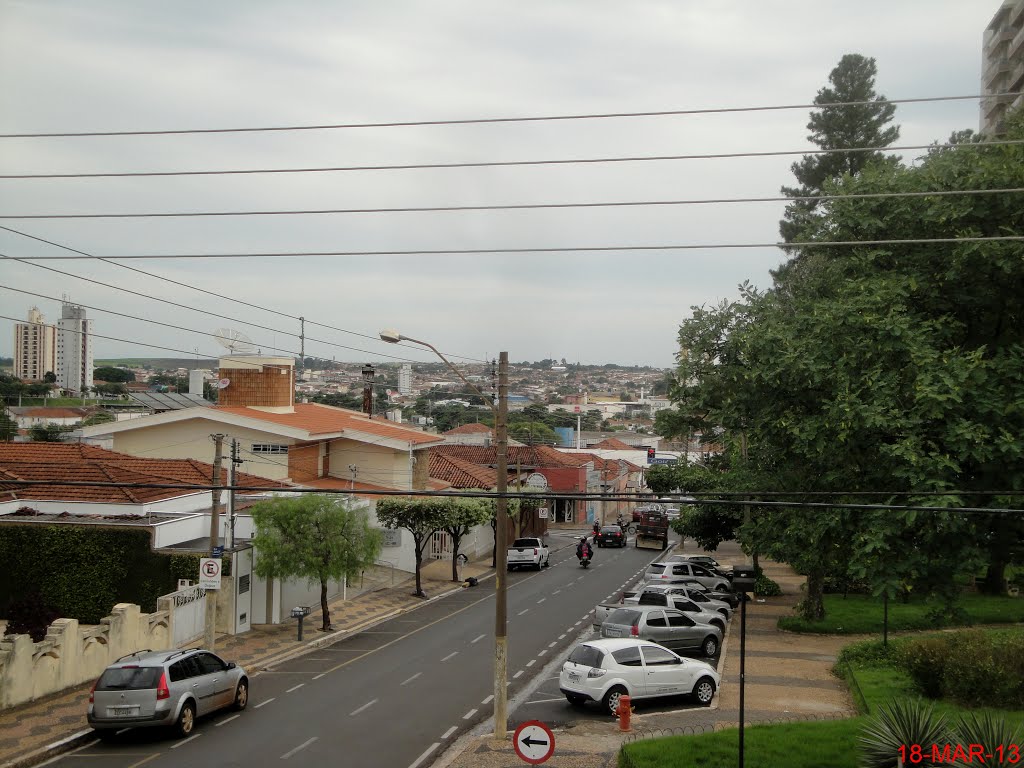 Rua Santa Catarina vista do Prédio do Castelinho, hoje Pinacoteca de Catanduva
