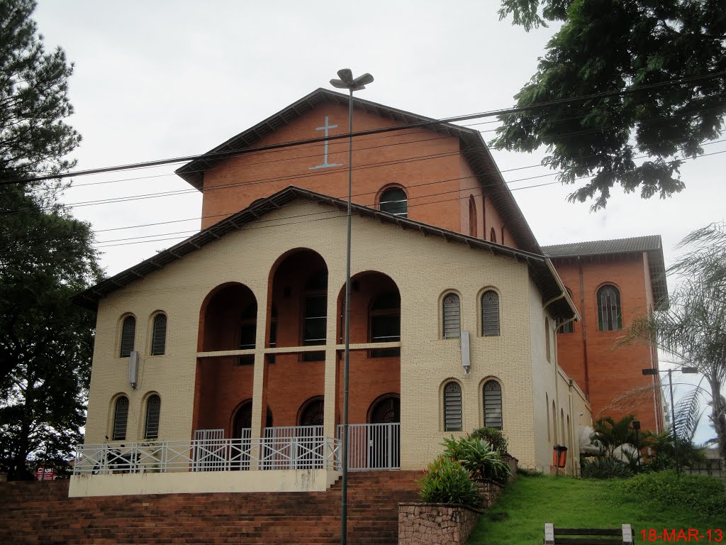 Catedral Nossa Senhora Aparecida no Bairro de Higienópolis em Catanduva