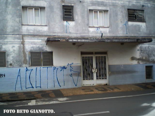 HOSPITAL VELHO  HUMANITÁRIA.. EM RUÍNAS