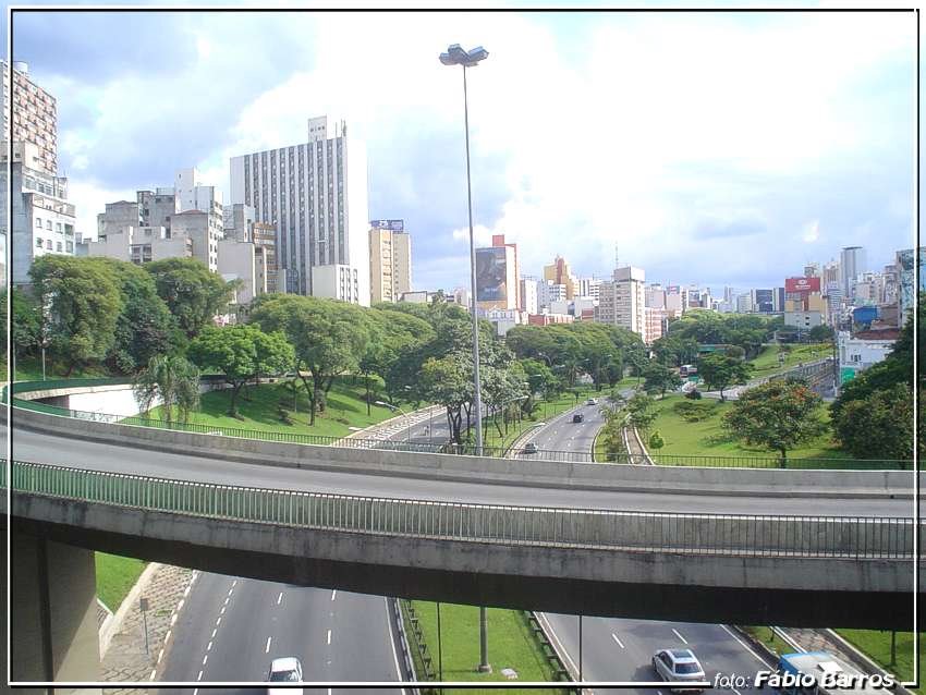 Av. 23 de Maio no Centro de São Paulo -  Foto: Fábio Barros (www.cidade3d.blogspot.com.br)