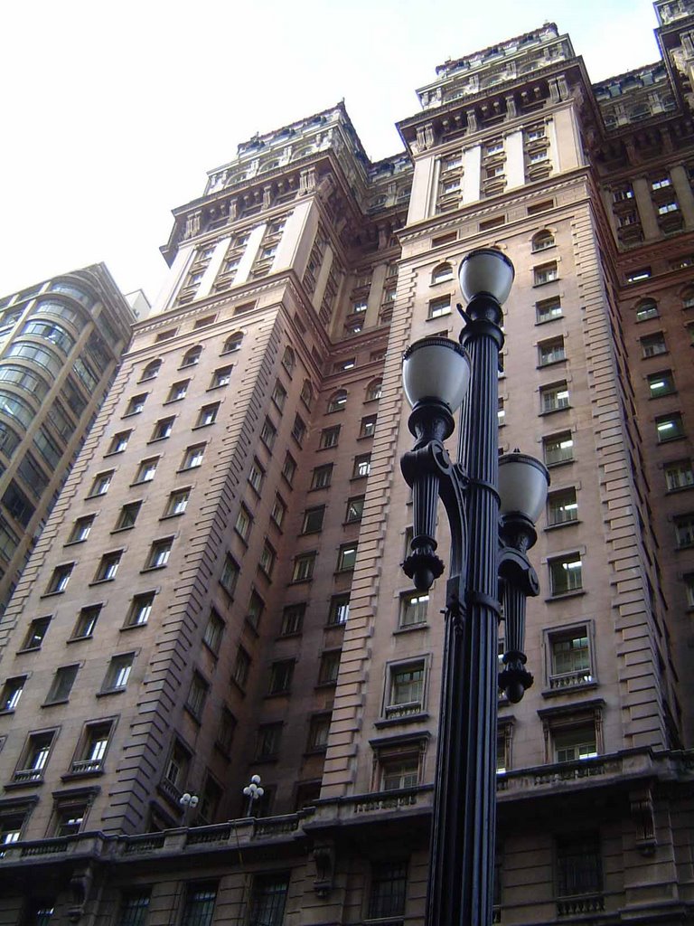 Martinelli Building