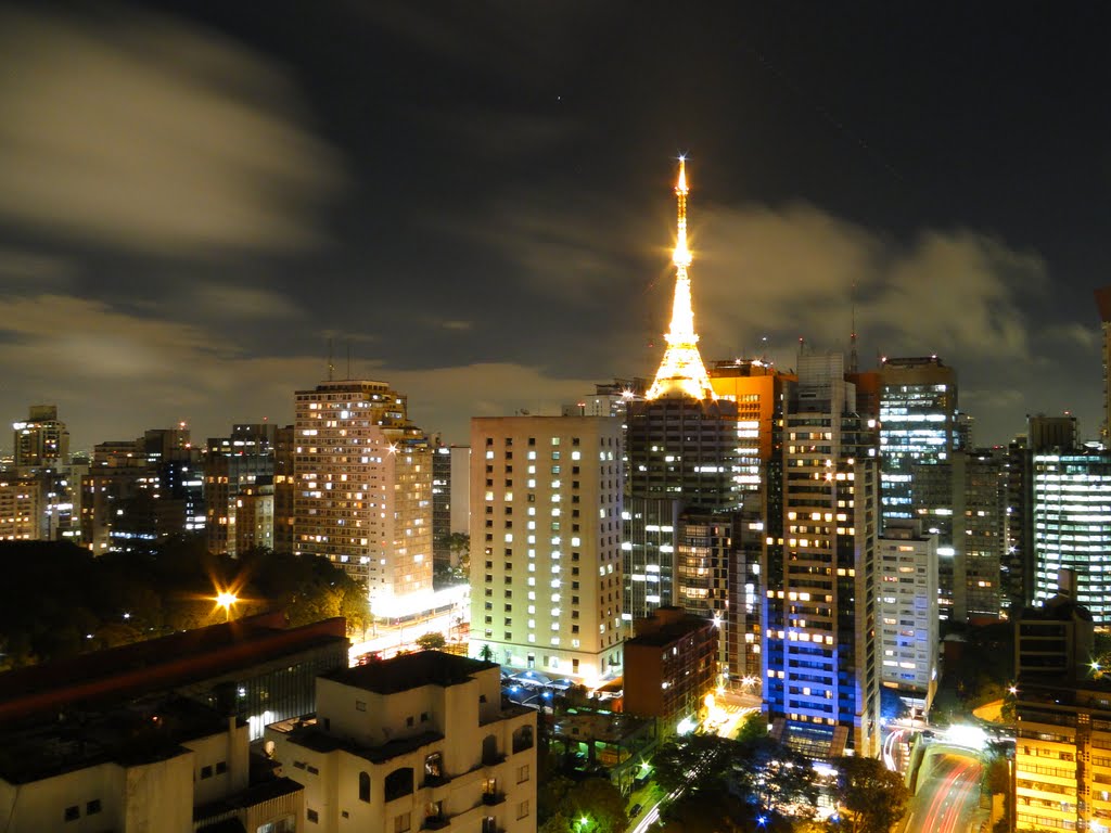 Avenida Paulista - Night Snapshot