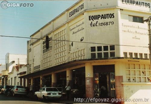 * Cine Lux
