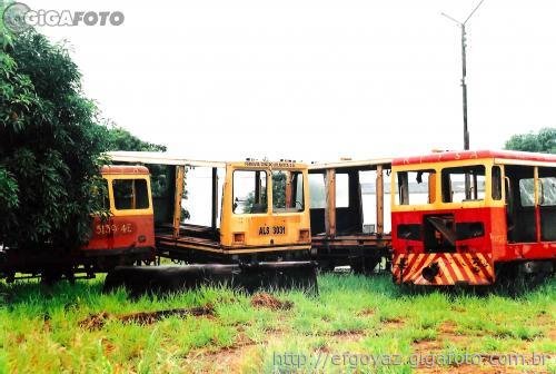 * Automotrizes construídos em Araguari e vendidos como sucata pela FCA