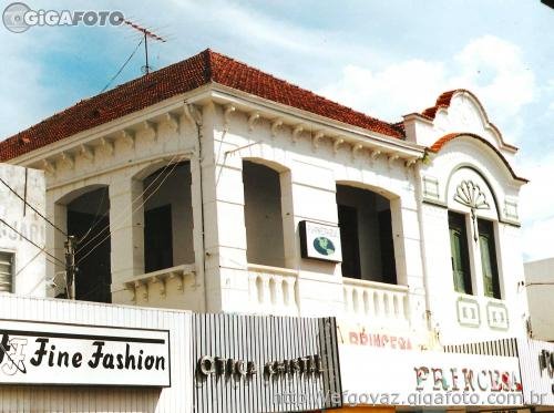 * Casarão antigo