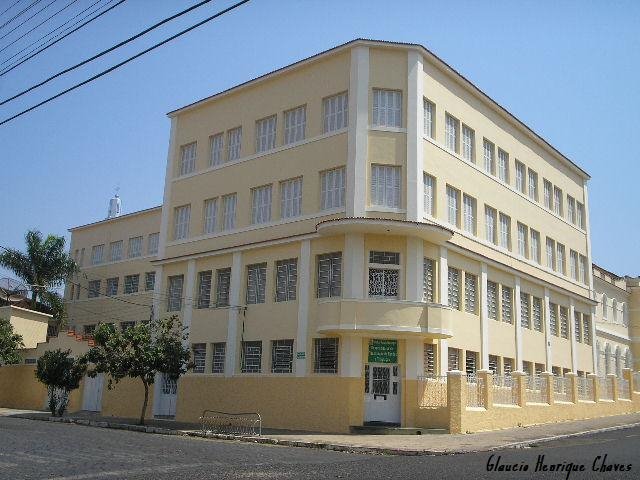 * Colégio Sagrado Coração de Jesus