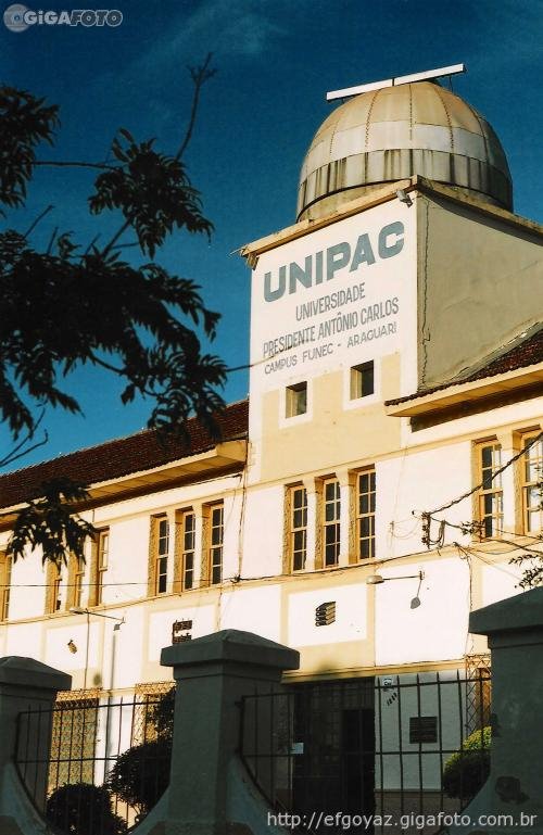 * Antigo Observatório Astronômico do Colégio Regina Pacis abandonado UNIPAC