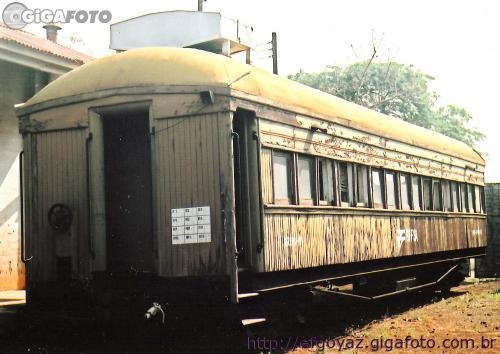 * Vagão dormitório