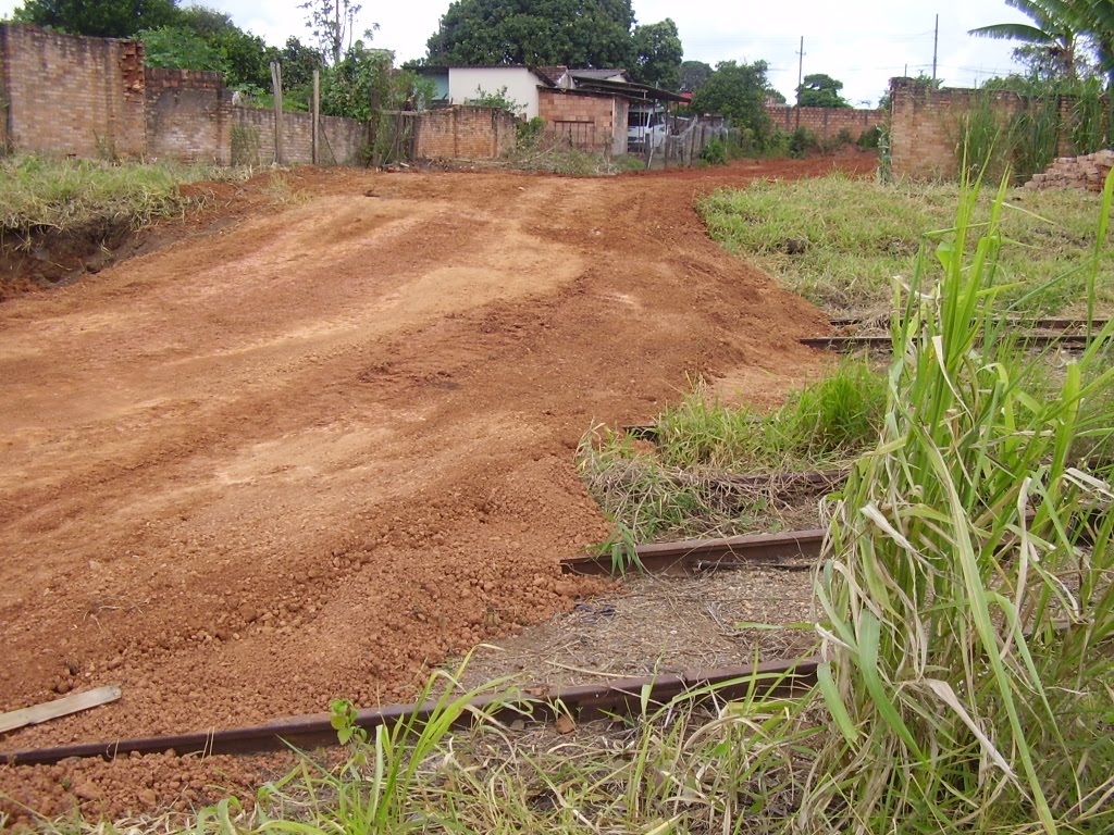 * Destruição do maior patrimônio de Araguari: o ferroviário