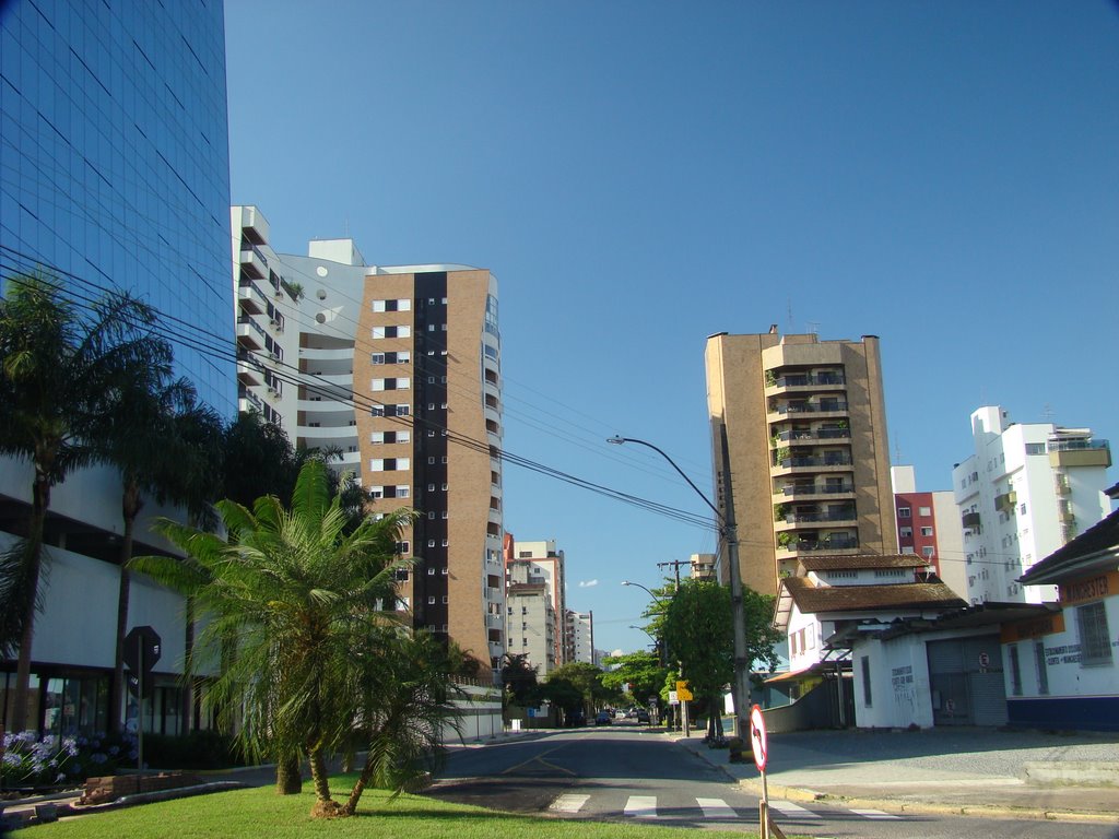 Rua Orestes Guimarães, Joinville, SC