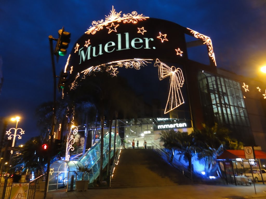 Shopping Mueller com iluminação Natalina - Joinville - Santa Catarina - Brasil