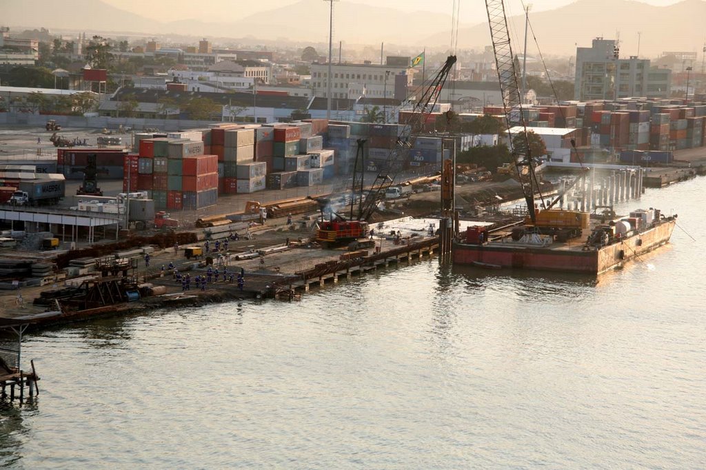 Teconvi´s works on the new pier