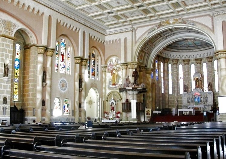 INTERIOS DA IGREJA MATRIZ DO SANTISSIMO SACRAMENTO-ITAJAI-SC..