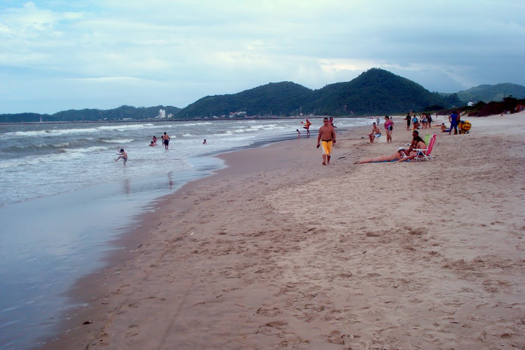 PRAIA EM NAVEGANTES