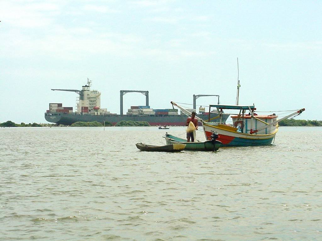 Barra do rio Itajaí Açú - by Wolfgang Wodeck