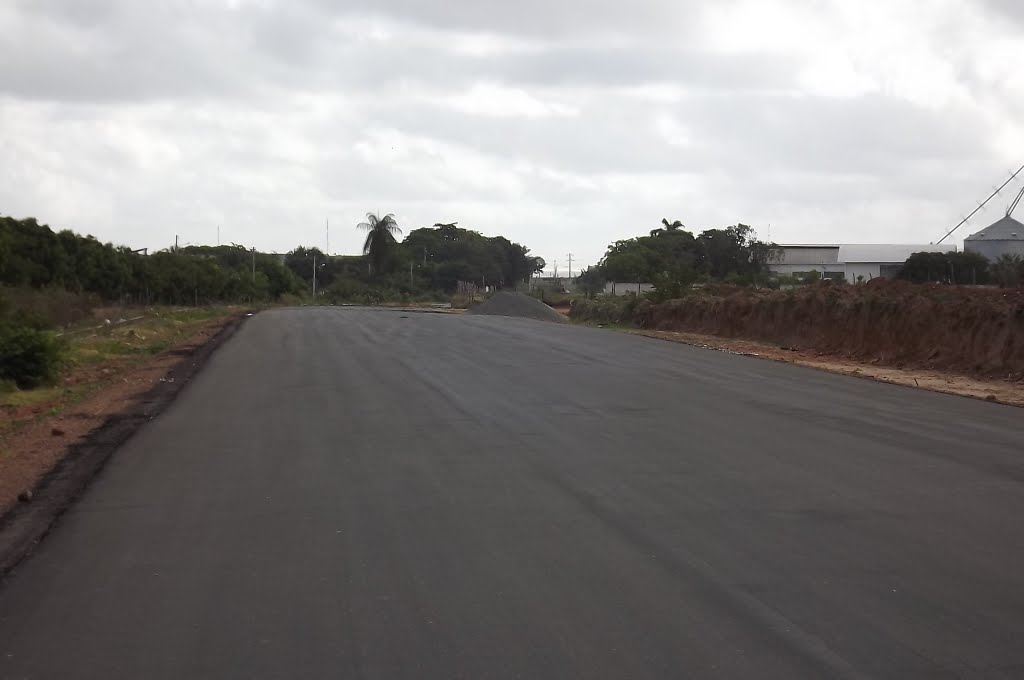 Rodoanel ainda em construção , alternativa para desafogar o fluxo de caminhões na perimetral