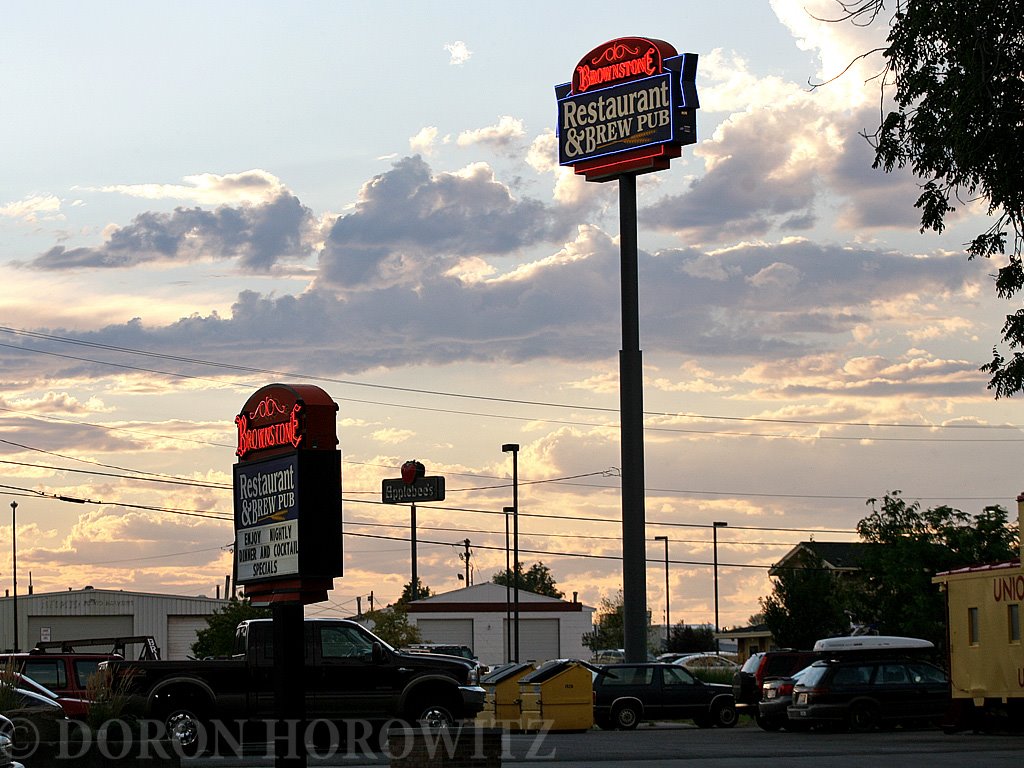 Bronwstone Restaurant & Brew Pub