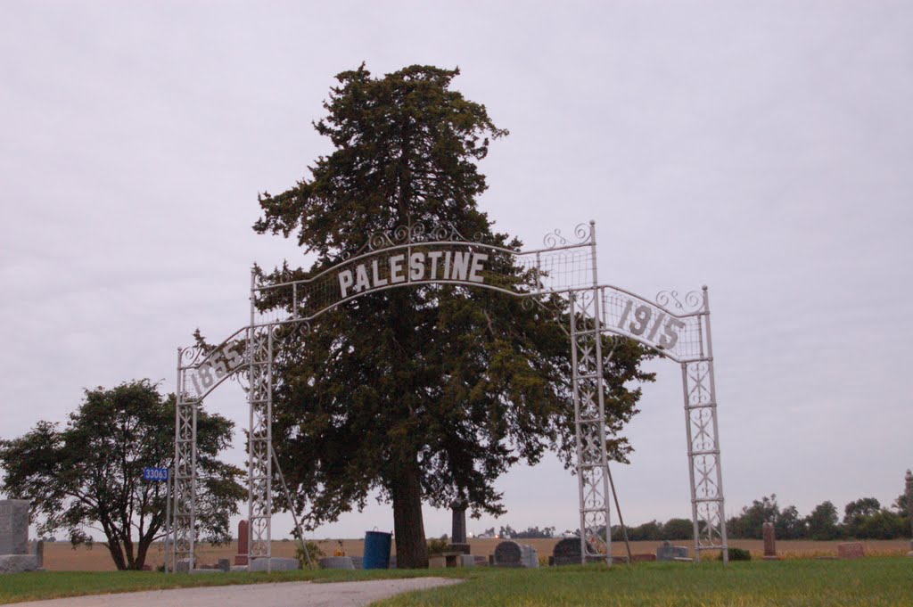 Palestine Cemetary Gate