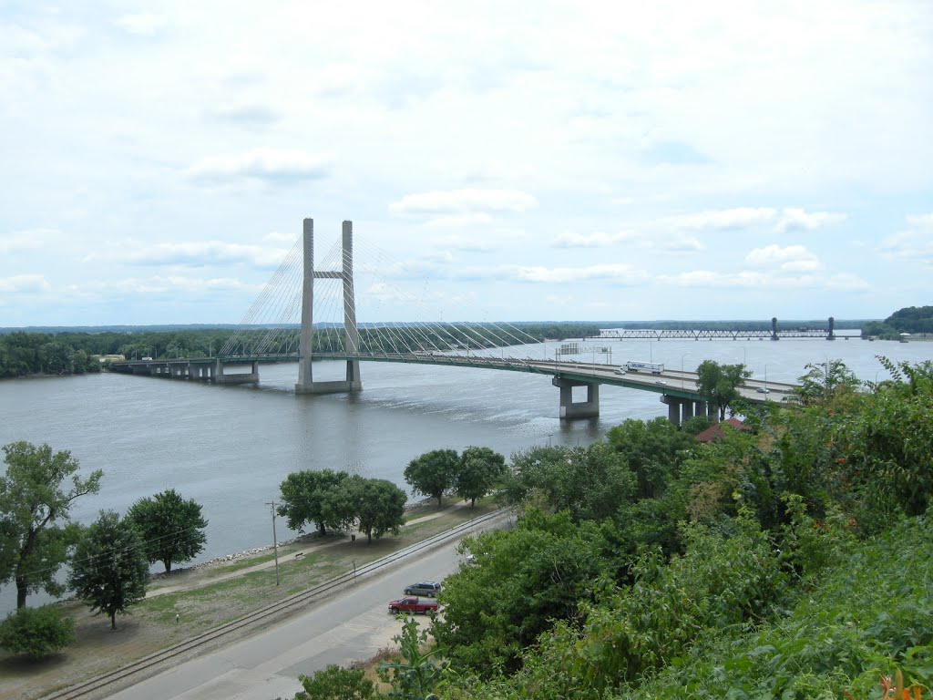 Cable-Stayed Mississippi River Bridge - July 2013