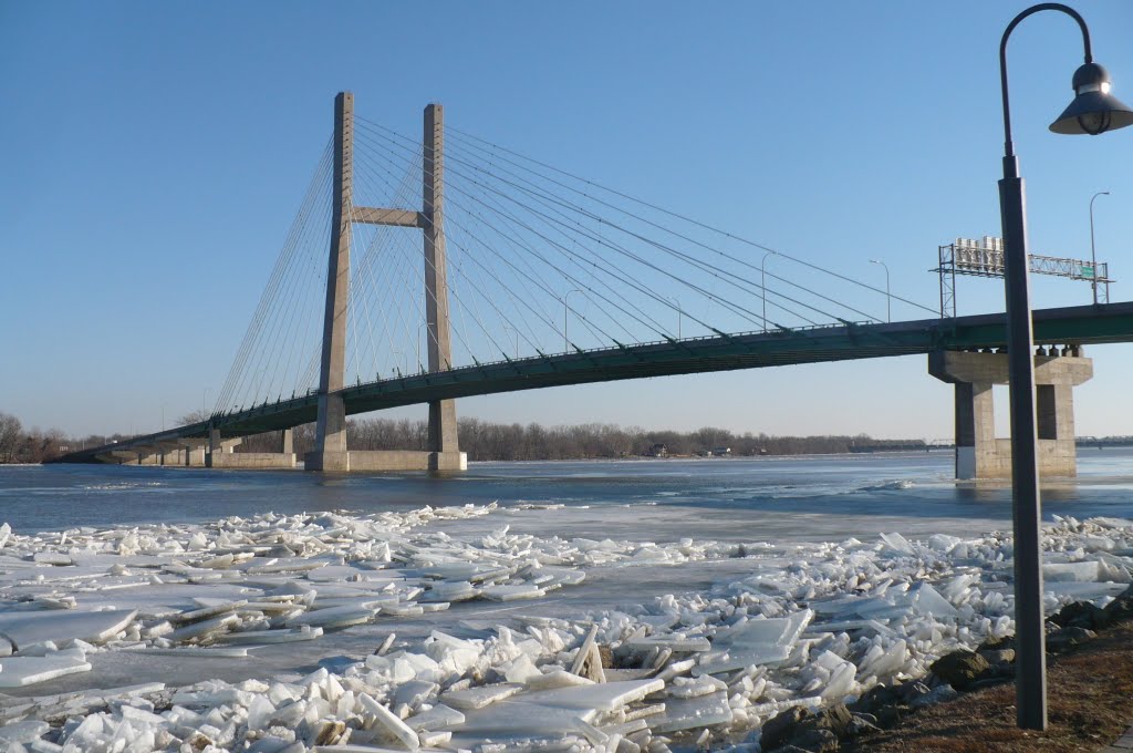 Great River Bridge in Winter