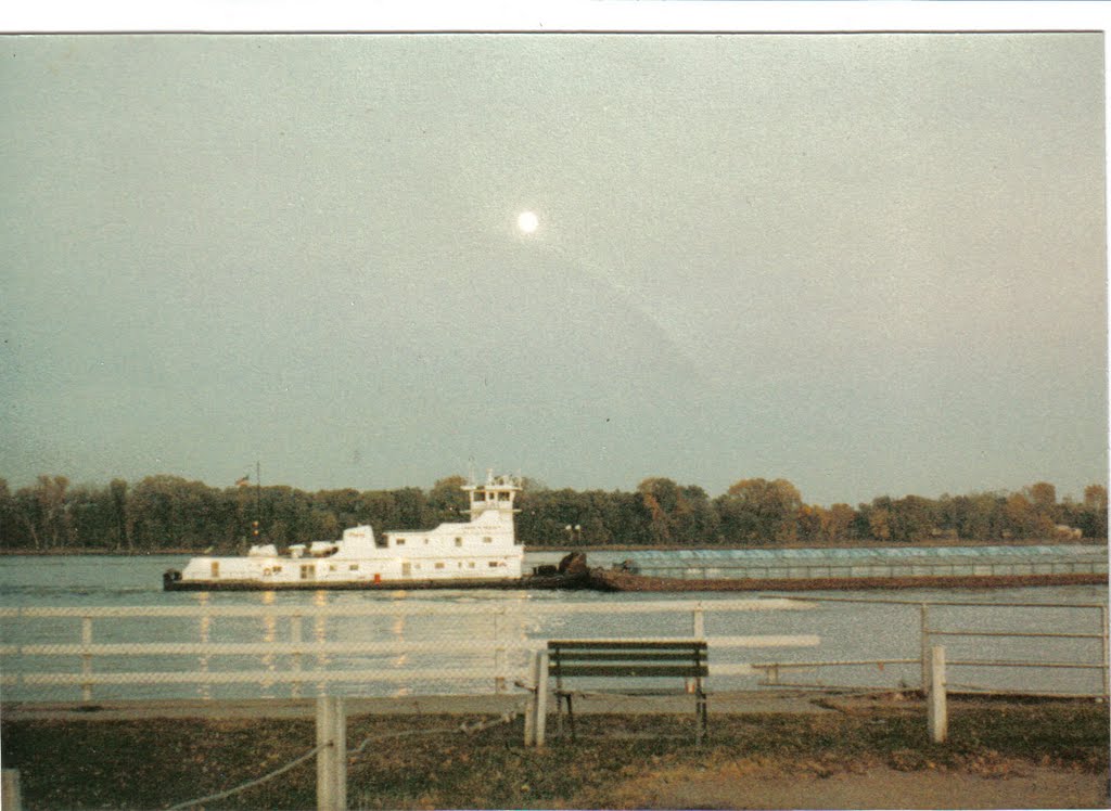 Mississippi River tugboat