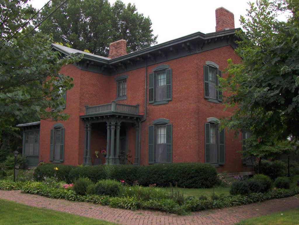 Roads-Gardner House, GLCT