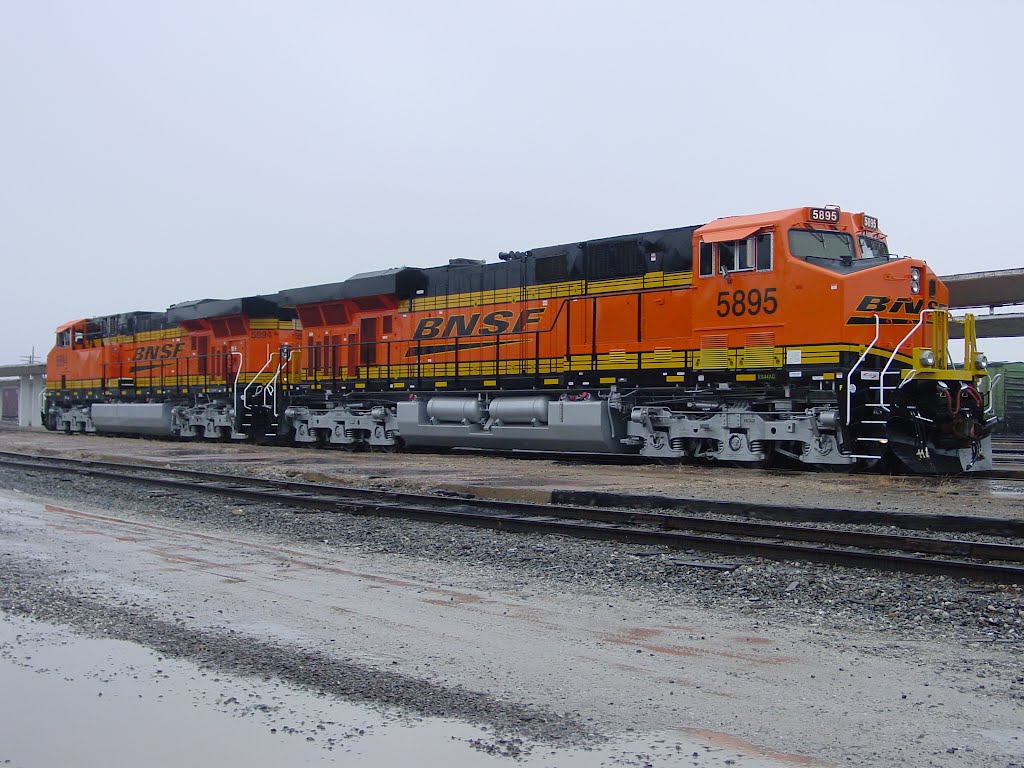 NEW! BNSF 5894 & 5895 locomotives