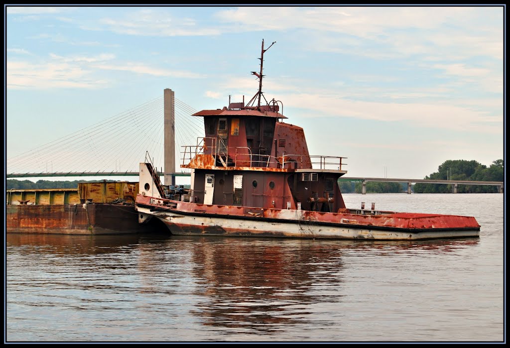 Tugboat Claremont  @ Burlington Iowa
