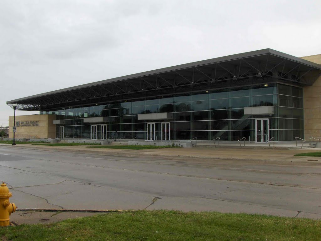 Waterfront Convention Center, GLCT