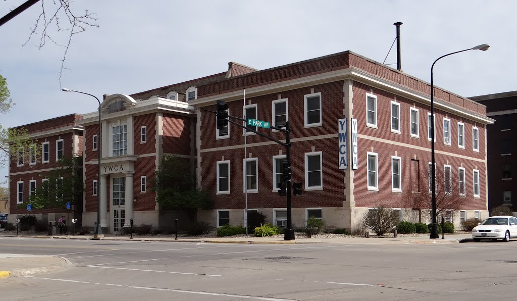 YWCA in Waterloo IA
