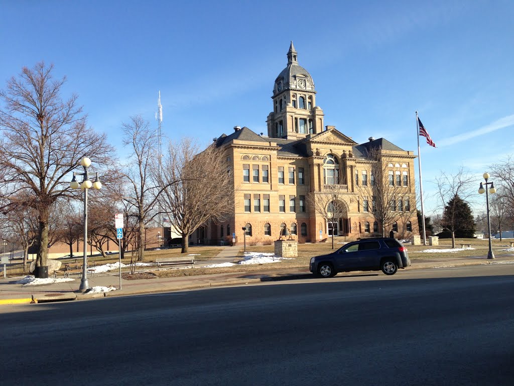 Benton County Courthouse - Vinton, IA