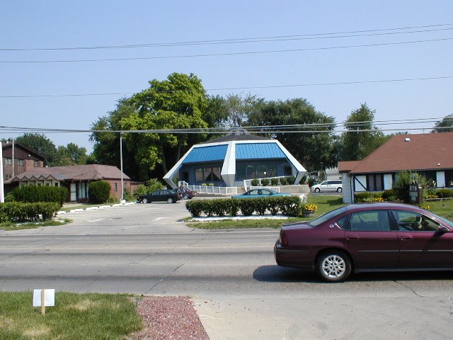 "Googie" building, Des Moines, Iowa