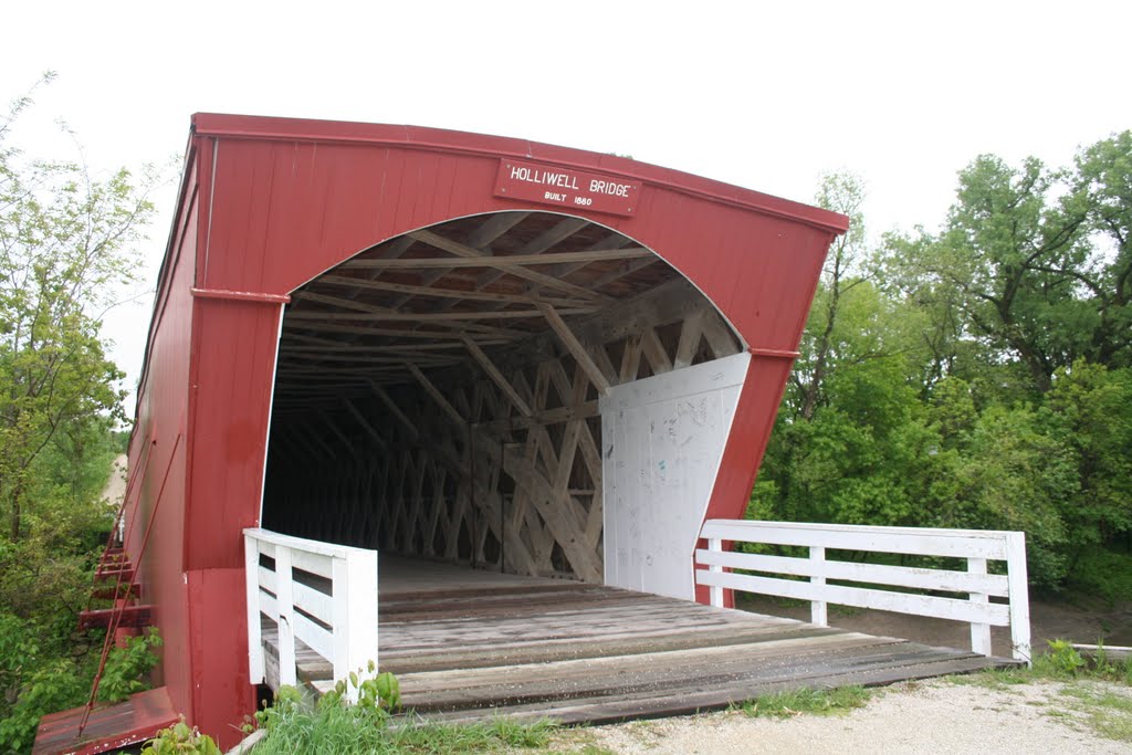 Winterset, Holliwell bridge