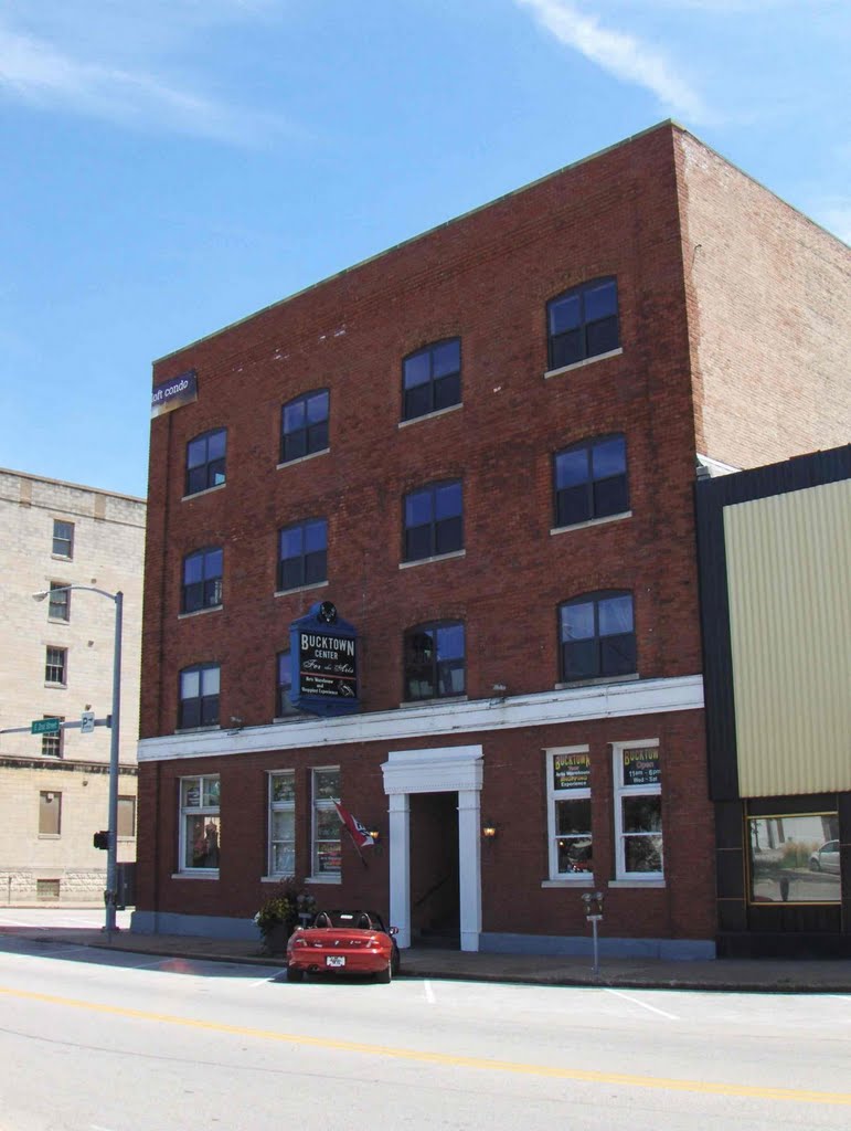 Bucktown Center for the Arts, GLCT