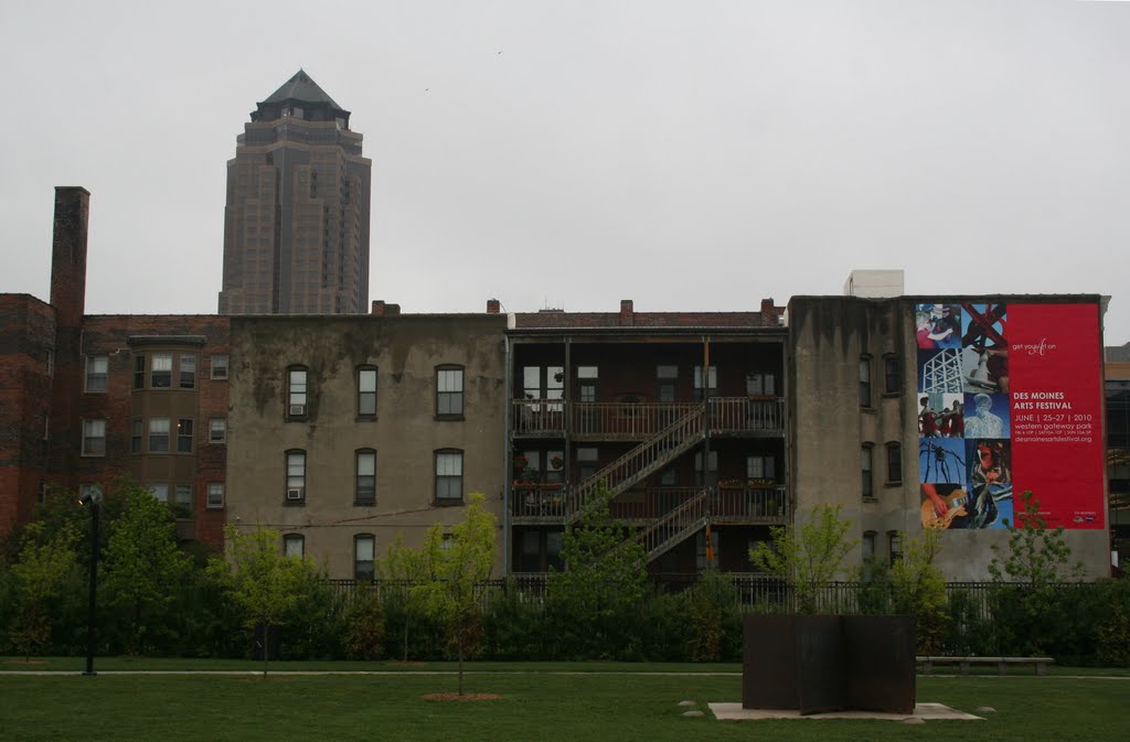 Des Moines, Iowa - 801 Grand