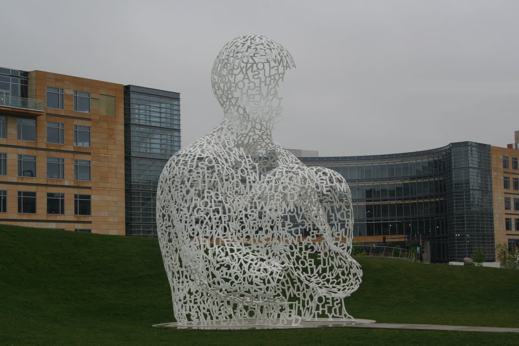 Des Moines, "Letter Sculpture"