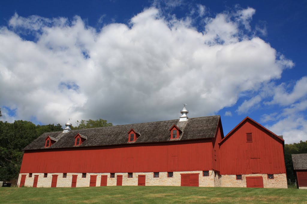 Red Barns in Decorah