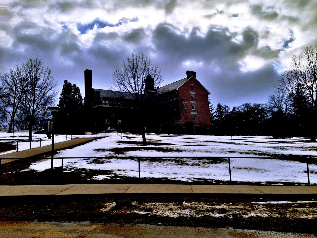 Historic Warde Hall on Mt. Mercy University Campus