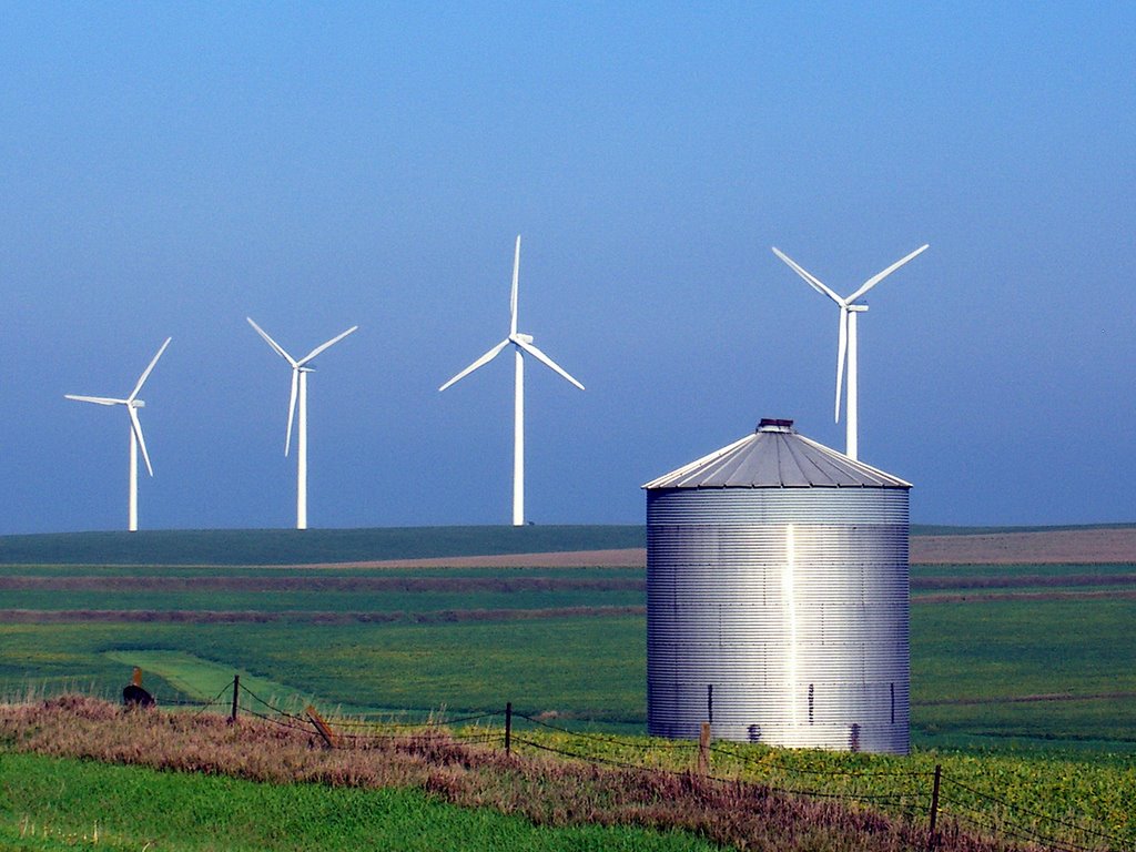 Wind Turbines & Grain Bin
